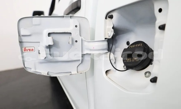 Buy Used Isuzu D-Max White Car in Bangkok in Bangkok Buy Used Isuzu D-Max White Car in Bangkok in Bangkok