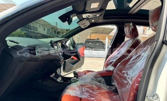 Buy Used BMW 2-Series White Car in Bangkok in Bangkok Buy Used BMW 2-Series White Car in Bangkok in Bangkok
