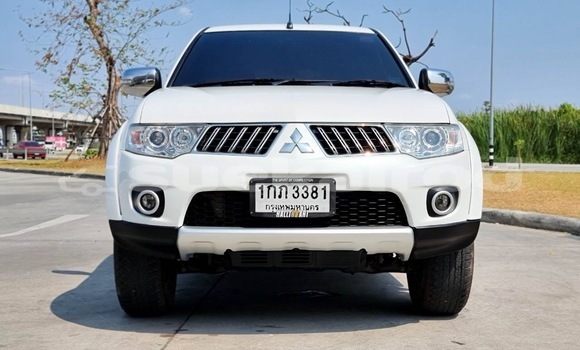 ซื้อ รถมือสอง Mitsubishi Pajero Sport ขาว รถยนต์ ใน %{เมือง} ใน กรุงเทพมหานคร ซื้อ รถมือสอง Mitsubishi Pajero Sport ขาว รถยนต์ ใน %{เมือง} ใน กรุงเทพมหานคร