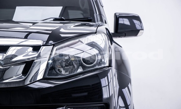 Buy Used Isuzu D-max Hi-Lander 4 dr Black Car in Bangkok in Bangkok Buy Used Isuzu D-max Hi-Lander 4 dr Black Car in Bangkok in Bangkok