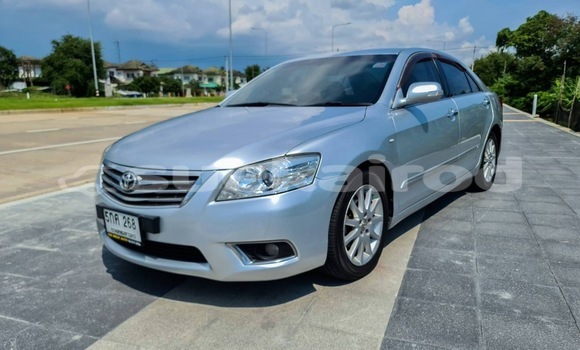 Buy Used Toyota Camry Silver Car in Bangkok in Bangkok