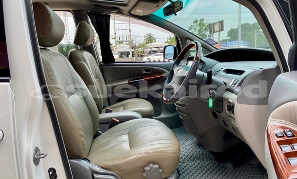 Buy Used Toyota Estima White Car in Bangkok in Bangkok Buy Used Toyota Estima White Car in Bangkok in Bangkok