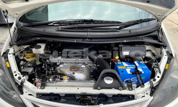 Buy Used Toyota Estima White Car in Bangkok in Bangkok Buy Used Toyota Estima White Car in Bangkok in Bangkok