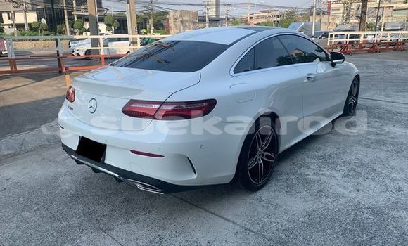 ซื้อ รถมือสอง Mercedes-Benz E-Classe ขาว รถยนต์ ใน %{เมือง} ใน กรุงเทพมหานคร ซื้อ รถมือสอง Mercedes-Benz E-Classe ขาว รถยนต์ ใน %{เมือง} ใน กรุงเทพมหานคร