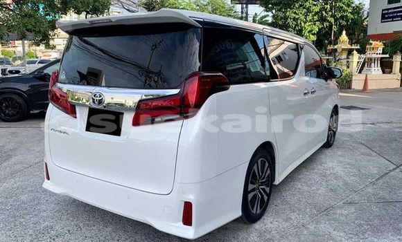 ซื้อ รถมือสอง Toyota Alphard ขาว รถยนต์ ใน %{เมือง} ใน กรุงเทพมหานคร ซื้อ รถมือสอง Toyota Alphard ขาว รถยนต์ ใน %{เมือง} ใน กรุงเทพมหานคร