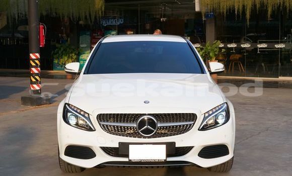 ซื้อ รถมือสอง Mercedes-Benz C180 coupe ขาว รถยนต์ ใน %{เมือง} ใน กรุงเทพมหานคร ซื้อ รถมือสอง Mercedes-Benz C180 coupe ขาว รถยนต์ ใน %{เมือง} ใน กรุงเทพมหานคร