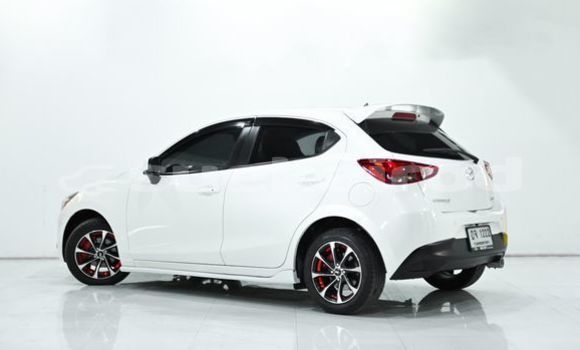 ซื้อ รถมือสอง Mazda Mazda 2 ขาว รถยนต์ ใน %{เมือง} ใน กรุงเทพมหานคร ซื้อ รถมือสอง Mazda Mazda 2 ขาว รถยนต์ ใน %{เมือง} ใน กรุงเทพมหานคร