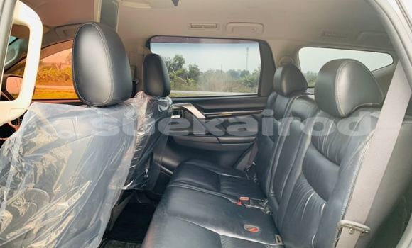 ซื้อ รถมือสอง Mitsubishi Pajero Sport อื่น ๆ รถยนต์ ใน %{เมือง} ใน กรุงเทพมหานคร ซื้อ รถมือสอง Mitsubishi Pajero Sport อื่น ๆ รถยนต์ ใน %{เมือง} ใน กรุงเทพมหานคร