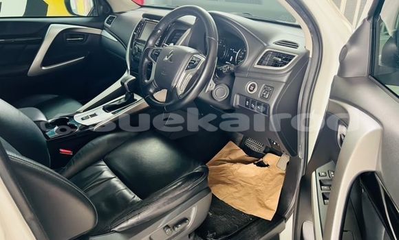 ซื้อ รถมือสอง Mitsubishi Pajero Sport ขาว รถยนต์ ใน %{เมือง} ใน กรุงเทพมหานคร ซื้อ รถมือสอง Mitsubishi Pajero Sport ขาว รถยนต์ ใน %{เมือง} ใน กรุงเทพมหานคร