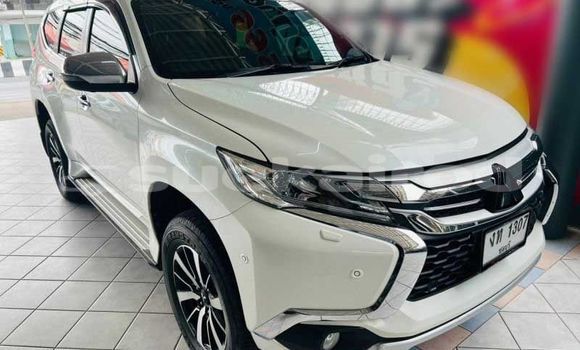 ซื้อ รถมือสอง Mitsubishi Pajero Sport ขาว รถยนต์ ใน %{เมือง} ใน กรุงเทพมหานคร ซื้อ รถมือสอง Mitsubishi Pajero Sport ขาว รถยนต์ ใน %{เมือง} ใน กรุงเทพมหานคร
