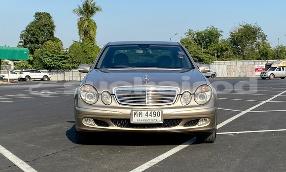 ซื้อ รถมือสอง Mercedes-Benz E-Classe สีน้ำตาล รถยนต์ ใน %{เมือง} ใน กรุงเทพมหานคร ซื้อ รถมือสอง Mercedes-Benz E-Classe สีน้ำตาล รถยนต์ ใน %{เมือง} ใน กรุงเทพมหานคร