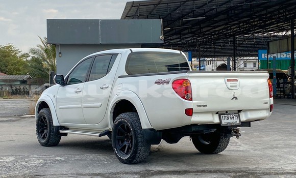 ซื้อ รถมือสอง Mitsubishi Triton สีน้ำตาล รถยนต์ ใน %{เมือง} ใน กรุงเทพมหานคร ซื้อ รถมือสอง Mitsubishi Triton สีน้ำตาล รถยนต์ ใน %{เมือง} ใน กรุงเทพมหานคร