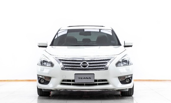 Buy Used Nissan Teana White Car in Bangkok in Bangkok Buy Used Nissan Teana White Car in Bangkok in Bangkok