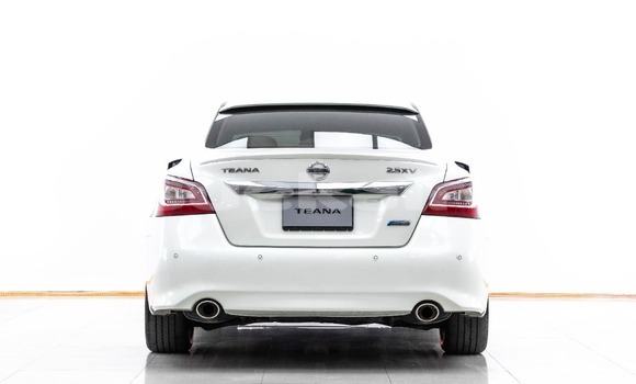 Buy Used Nissan Teana White Car in Bangkok in Bangkok Buy Used Nissan Teana White Car in Bangkok in Bangkok