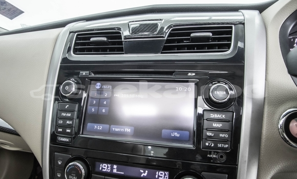 Buy Used Nissan Teana White Car in Bangkok in Bangkok Buy Used Nissan Teana White Car in Bangkok in Bangkok