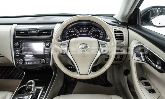 Buy Used Nissan Teana White Car in Bangkok in Bangkok Buy Used Nissan Teana White Car in Bangkok in Bangkok