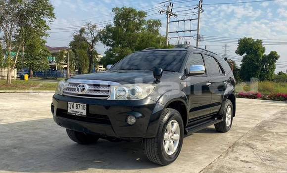 ซื้อ รถมือสอง Toyota Fortuner สีดำ รถยนต์ ใน %{เมือง} ใน กรุงเทพมหานคร