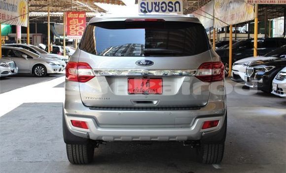 ซื้อ รถมือสอง Ford Everest เงิน รถยนต์ ใน %{เมือง} ใน กรุงเทพมหานคร ซื้อ รถมือสอง Ford Everest เงิน รถยนต์ ใน %{เมือง} ใน กรุงเทพมหานคร