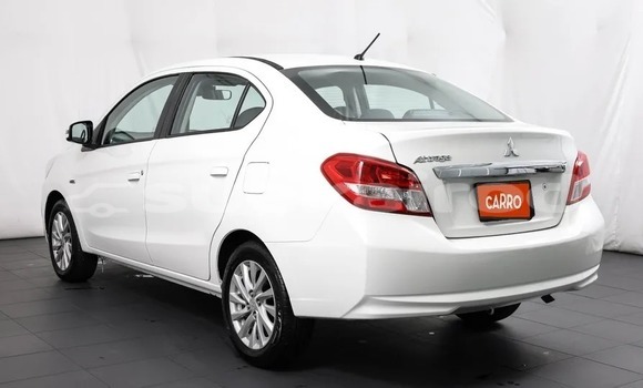 ซื้อ รถมือสอง Mitsubishi Attrage ขาว รถยนต์ ใน %{เมือง} ใน กรุงเทพมหานคร ซื้อ รถมือสอง Mitsubishi Attrage ขาว รถยนต์ ใน %{เมือง} ใน กรุงเทพมหานคร