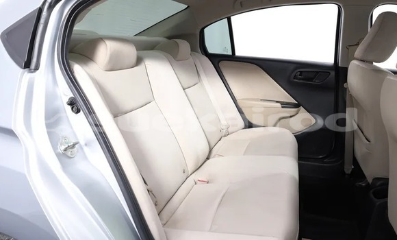 ซื้อ รถมือสอง Honda City เงิน รถยนต์ ใน %{เมือง} ใน กรุงเทพมหานคร ซื้อ รถมือสอง Honda City เงิน รถยนต์ ใน %{เมือง} ใน กรุงเทพมหานคร