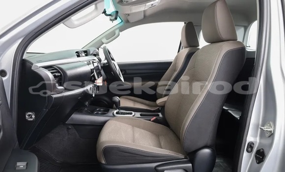 ซื้อ รถมือสอง Toyota Hiluxe Revo เงิน รถยนต์ ใน %{เมือง} ใน กรุงเทพมหานคร ซื้อ รถมือสอง Toyota Hiluxe Revo เงิน รถยนต์ ใน %{เมือง} ใน กรุงเทพมหานคร