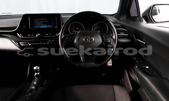 ซื้อ รถมือสอง Toyota C-HR เงิน รถยนต์ ใน %{เมือง} ใน กรุงเทพมหานคร ซื้อ รถมือสอง Toyota C-HR เงิน รถยนต์ ใน %{เมือง} ใน กรุงเทพมหานคร