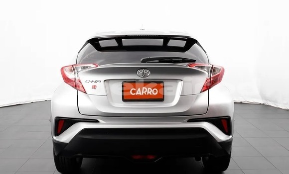ซื้อ รถมือสอง Toyota C-HR เงิน รถยนต์ ใน %{เมือง} ใน กรุงเทพมหานคร ซื้อ รถมือสอง Toyota C-HR เงิน รถยนต์ ใน %{เมือง} ใน กรุงเทพมหานคร