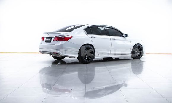 Buy Used Honda Accord White Car in Bangkok in Bangkok Buy Used Honda Accord White Car in Bangkok in Bangkok