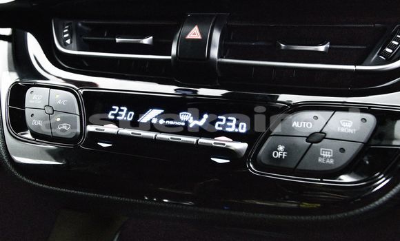 ซื้อ รถมือสอง Toyota C-HR สีแดง รถยนต์ ใน %{เมือง} ใน กรุงเทพมหานคร ซื้อ รถมือสอง Toyota C-HR สีแดง รถยนต์ ใน %{เมือง} ใน กรุงเทพมหานคร