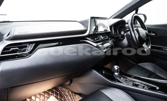 ซื้อ รถมือสอง Toyota C-HR สีแดง รถยนต์ ใน %{เมือง} ใน กรุงเทพมหานคร ซื้อ รถมือสอง Toyota C-HR สีแดง รถยนต์ ใน %{เมือง} ใน กรุงเทพมหานคร