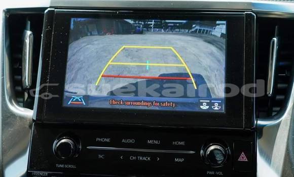 Buy Used Toyota Vellfire White Car in Bangkok in Bangkok Buy Used Toyota Vellfire White Car in Bangkok in Bangkok