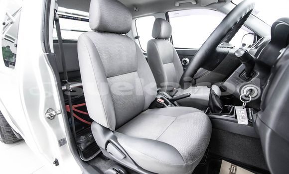 ซื้อ รถมือสอง Isuzu D-Max สีน้ำตาล รถยนต์ ใน %{เมือง} ใน กรุงเทพมหานคร ซื้อ รถมือสอง Isuzu D-Max สีน้ำตาล รถยนต์ ใน %{เมือง} ใน กรุงเทพมหานคร