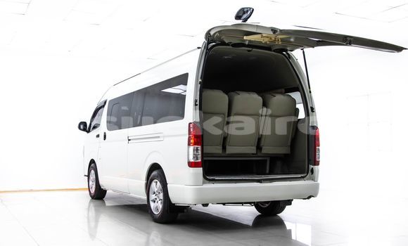 Buy Used Toyota Commuter White Car in Bangkok in Bangkok Buy Used Toyota Commuter White Car in Bangkok in Bangkok