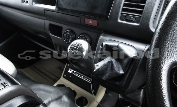 Buy Used Toyota Commuter White Car in Bangkok in Bangkok Buy Used Toyota Commuter White Car in Bangkok in Bangkok