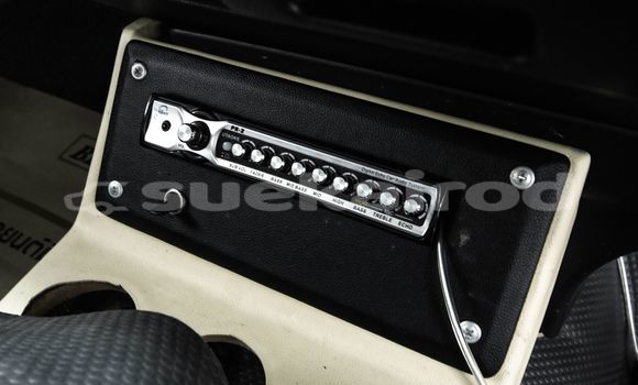 Buy Used Toyota Commuter White Car in Bangkok in Bangkok Buy Used Toyota Commuter White Car in Bangkok in Bangkok