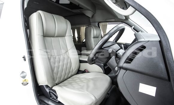 Buy Used Toyota Commuter White Car in Bangkok in Bangkok Buy Used Toyota Commuter White Car in Bangkok in Bangkok