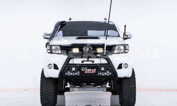 Buy Used Toyota Hiluxe VIGO White Car in Bangkok in Bangkok Buy Used Toyota Hiluxe VIGO White Car in Bangkok in Bangkok