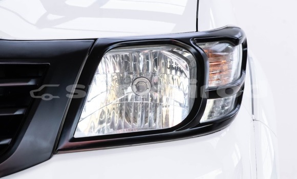 Buy Used Toyota Hiluxe VIGO White Car in Bangkok in Bangkok Buy Used Toyota Hiluxe VIGO White Car in Bangkok in Bangkok