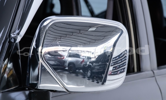 Buy Used Mitsubishi Strada Brown Car in Bangkok in Bangkok Buy Used Mitsubishi Strada Brown Car in Bangkok in Bangkok