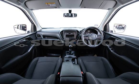 Buy Used Isuzu D–MAX White Car in Bangkok in Bangkok Buy Used Isuzu D–MAX White Car in Bangkok in Bangkok