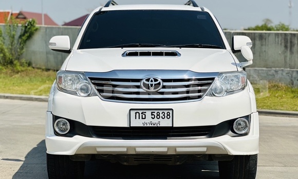 ซื้อ รถมือสอง Toyota Fortuner ขาว รถยนต์ ใน %{เมือง} ใน กรุงเทพมหานคร ซื้อ รถมือสอง Toyota Fortuner ขาว รถยนต์ ใน %{เมือง} ใน กรุงเทพมหานคร