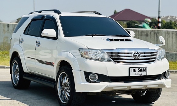 ซื้อ รถมือสอง Toyota Fortuner ขาว รถยนต์ ใน %{เมือง} ใน กรุงเทพมหานคร ซื้อ รถมือสอง Toyota Fortuner ขาว รถยนต์ ใน %{เมือง} ใน กรุงเทพมหานคร
