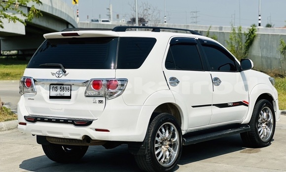 ซื้อ รถมือสอง Toyota Fortuner ขาว รถยนต์ ใน %{เมือง} ใน กรุงเทพมหานคร ซื้อ รถมือสอง Toyota Fortuner ขาว รถยนต์ ใน %{เมือง} ใน กรุงเทพมหานคร