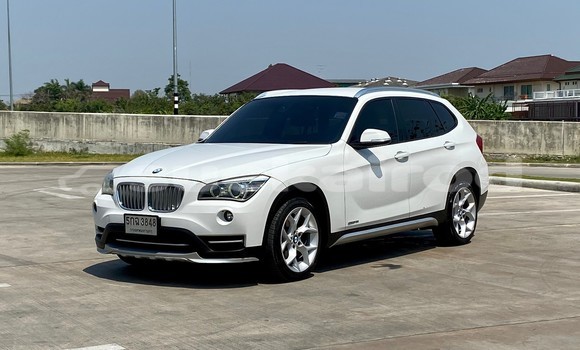 Buy Used BMW X1 White Car in Bangkok in Bangkok