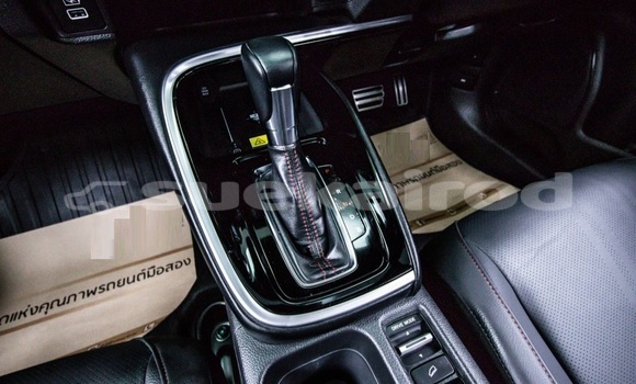 Buy Used Honda HR-V Red Car in Bangkok in Bangkok Buy Used Honda HR-V Red Car in Bangkok in Bangkok