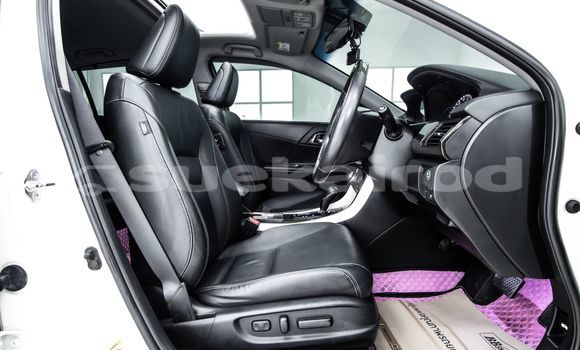 Buy Used Honda Accord White Car in Bangkok in Bangkok Buy Used Honda Accord White Car in Bangkok in Bangkok