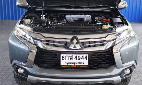 ซื้อ รถมือสอง Mitsubishi Pajero เงิน รถยนต์ ใน %{เมือง} ใน กรุงเทพมหานคร ซื้อ รถมือสอง Mitsubishi Pajero เงิน รถยนต์ ใน %{เมือง} ใน กรุงเทพมหานคร