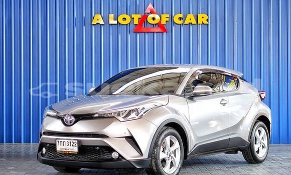 ซื้อ รถมือสอง Toyota C-HR เงิน รถยนต์ ใน %{เมือง} ใน กรุงเทพมหานคร ซื้อ รถมือสอง Toyota C-HR เงิน รถยนต์ ใน %{เมือง} ใน กรุงเทพมหานคร