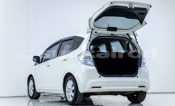 ซื้อ รถมือสอง Honda Jazz ขาว รถยนต์ ใน %{เมือง} ใน กรุงเทพมหานคร ซื้อ รถมือสอง Honda Jazz ขาว รถยนต์ ใน %{เมือง} ใน กรุงเทพมหานคร