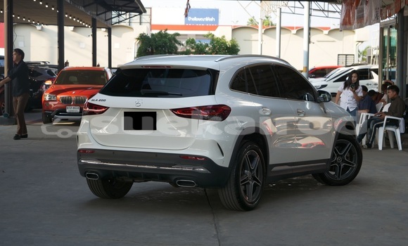Buy Used Mercedes-Benz GLA-klasse AMG White Car in Bangkok in Bangkok Buy Used Mercedes-Benz GLA-klasse AMG White Car in Bangkok in Bangkok